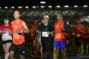 BIB: 50353, 2487, 20213, 672, 25676, 23459, 28201
                            <button type="button" onclick="openModal(10867567)" class="btn btn-primary btn-sm float-right btn-popup" data-toggle="modal" data-target=".modal-high-quality">
                        <i class="fas fa-shopping-cart"></i> Add to Cart
                    </button>
                                            <button type="button" onclick="isThisMe(10867567, true)" class="btn btn-success btn-sm float-right btn-popup btn-isme hidden" data-toggle="tooltip" data-placement="bottom" title="นี่คือรูปของคุณใช่ไหม คลิกที่นี่เพื่อเอาเข้าอัลบั้ม">
                        <i class="fas fa-plus"></i> Add to album
                    </button>
                    <button type="button" onclick="isThisMe(10867567, false)" class="btn btn-warning btn-sm float-right btn-popup btn-isnotme hidden">
                        <i class="fas fa-ban"></i> Remove from album
                    </button>